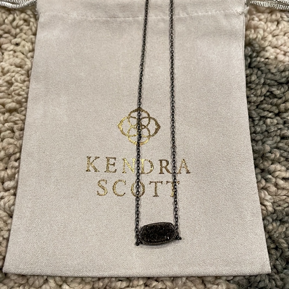 Kendra Scott black stone necklace.